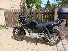 Yamaha YBR - 8