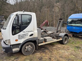 D90 cummins 107kw + jedna na náhradní díly - 8