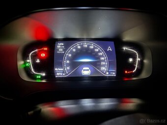 Renault Megane 1,5 dci 2020 najeto 70 tis km Zaruka - 8