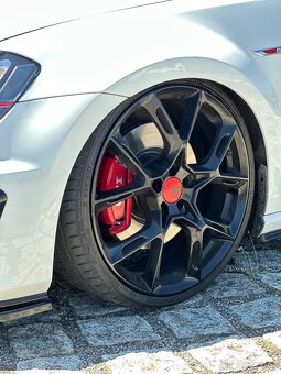 Golf GTI VII PERFORMANCE - Airlift/ DSG / Pano / Kamera - 8