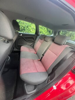 Ford Focus kombi - 8