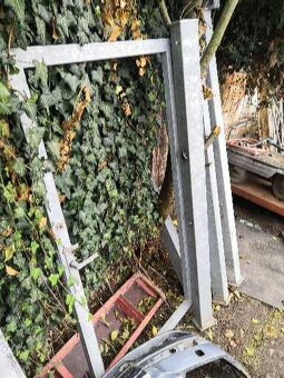 Pojezdová brána - 8