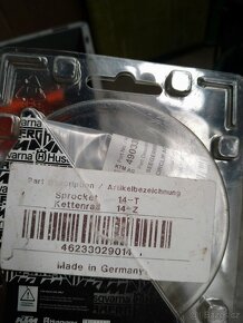 Různé zbytky na KTM 65 - 8