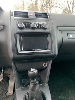 VW Touran - 1.6 TDI DPF BlueMotion - 8