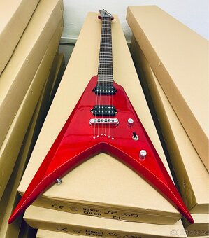 Elektrická kytara Fokus Flying red model 25 - 8