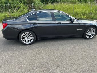 BMW 740D 225 KW - 8