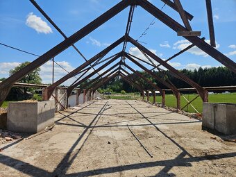 Ocelová konstrukce haly - montovaná hala 55 x 11 m - 8