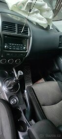 Mitsubishi ASX 1.8 Di-D Havarované - 8