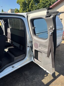 Prodám Ford Ranger 2.5 TDCi 4x4 - 8