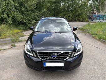 VOLVO XC60 D5 AWD 151kW r.v. 2011 - 8