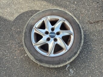 Hyundai i30 1,6 nafta - 8