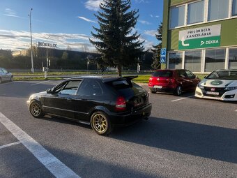 Predám Hondu Civic 6g K20 závodný špeciál - 8