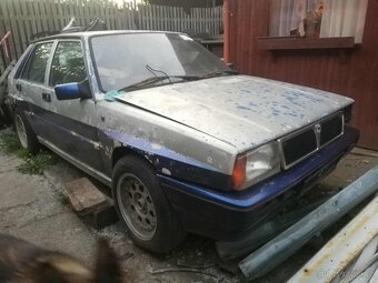 2x Lancia Delta 1.6 HF Turbo - 8