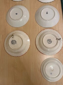 Různé staré talíře na výstavu nebo doplnění setu - 8