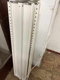 Obchodní regály - 8