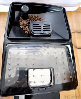 Automatický kávovar DeLonghi Cappuccino ECAM 23 - 8