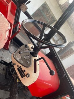 Plně funkční traktor Zetor 5911 - 8