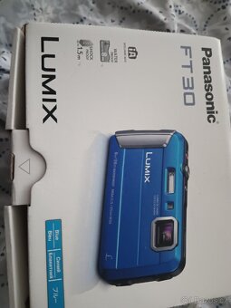 Prodám foťák pod Vodu 8metru do mrazu -8c - 8