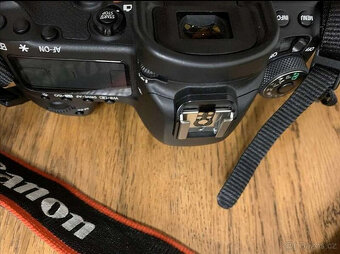 Canon EOS 5D Mark IV včetně objektivů a dalšího - 8
