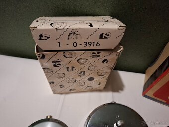 4x budík Prim 1x Splendex + 2x krabička - 8