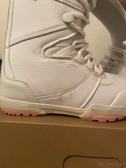 Obuv, boty na snowboard, velikost 38,5 - 8