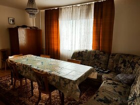 Prodej rodinného domu 7+1 v Bystřici u Jablunkova s prostorn - 8