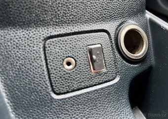 Ford Fiesta 1.25i ZÁMEK Ř.P. PŮVOD ČR manuál 60 kw - 8