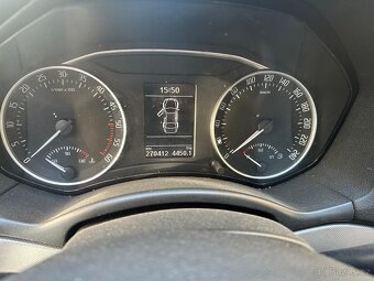 Škoda Octavia 2.0 tdi / 103 kW - 8