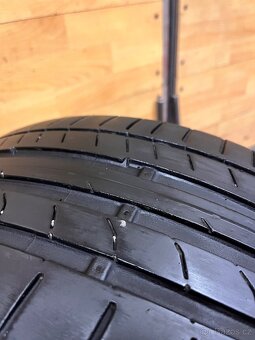 Letní pneu 225/40/18 - 8
