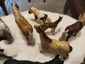 12.Koně zn. Schleich v hezkém stavu - 8