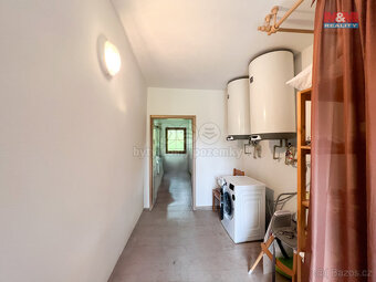 Prodej rodinného domu, 254 m², Stožec - 8