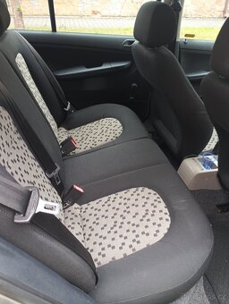 Fabia 2007 1.2 htp 47kw 162tkm tažné - 8