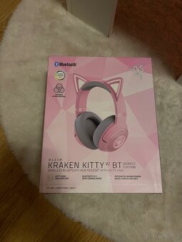 Razer Kraken Kitty V2 BT Quartz Edition Sluchátka - 8