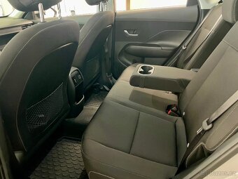 Hyundai Kona 1,6T-GDi 102kW Smart 4x2 6MT - 8