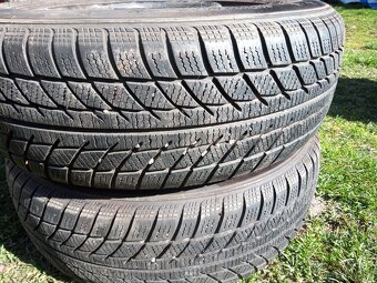 Prodám disky obuté na Toyota Corolla - 8