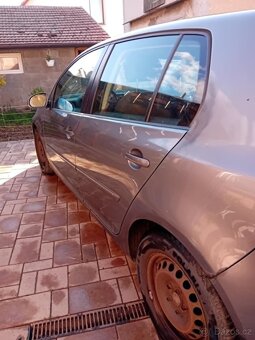 Volkswagen golf 5 - 8