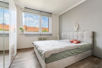 Prodej prostorného bytu 3+1 v OV po kompletní rekonstrukci - 8