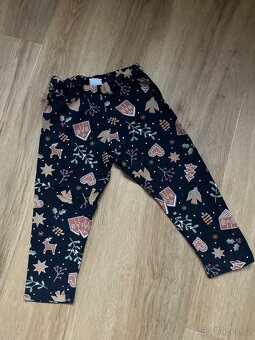 Vánoční body, tepláčky, leginky, overaly Lindex - 8