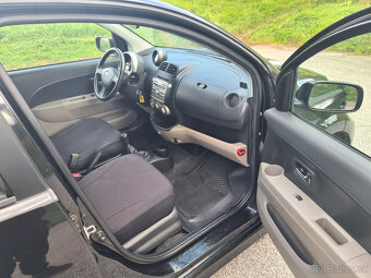 Prodám Daihatsu Sirion 1.3 64kW. - 8