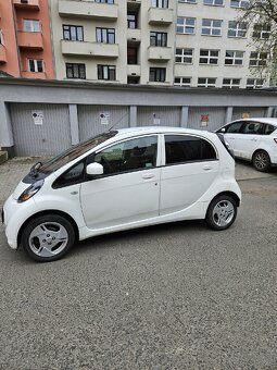 Elektromobil Mitsubishi I-miev - 8