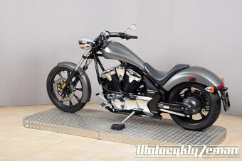 Honda VT 1300 CX Fury 2016 - 8