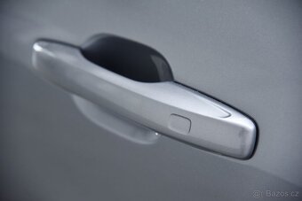 XC60 2.0 B4 mHEV R-Design AWD A/T, ACC, Panorama, El.kufor - 8
