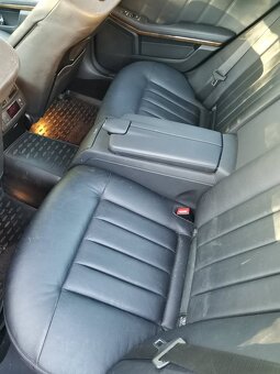 Mercedes-Benz W212 E350 CDI 4Matic - 8