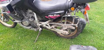 Honda Transalp 600 - 8