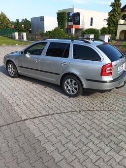 ŠKODA OCTAVIA 2 KOMBI , 2.0 FSI ,6 kvalt - 8