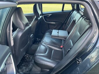 V 60 D2 84kW, kůže, city safety, satelitní navigace - 8