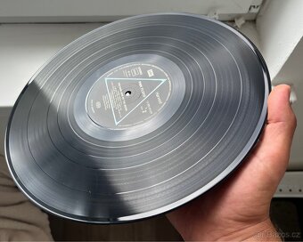 Pink Floyd – The Dark Side Of The Moon - 8