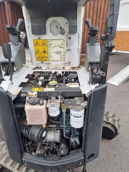 Minibagr Bobcat E10, 3x lžíce - 8