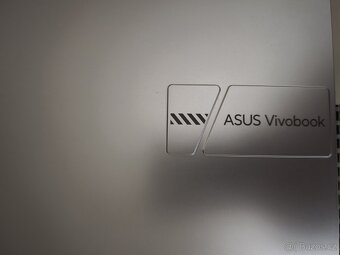 Prodám LAPTOP vivobook16 ASUS ,512/16,inelcore i5 - 8