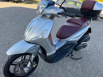 Piaggio Beverly 350 - 8